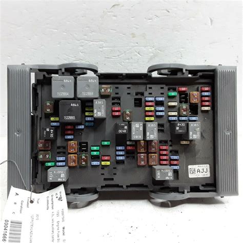 2013 chevy silverado gmc oem fuse box junction block|Chevy Silverado crew cab box.